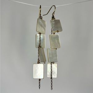 Square pearl dangly earrings with gold chain